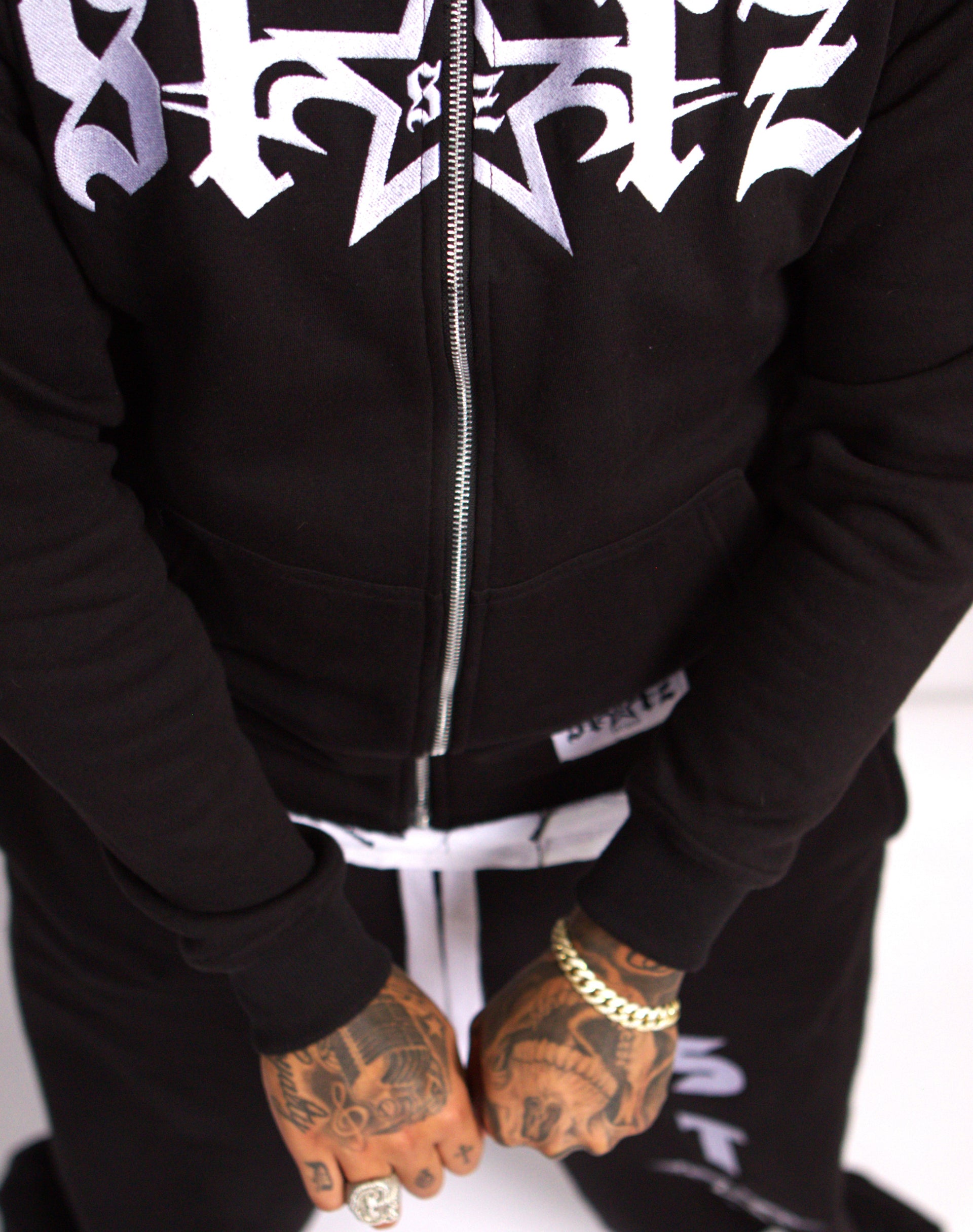 Blackout Set